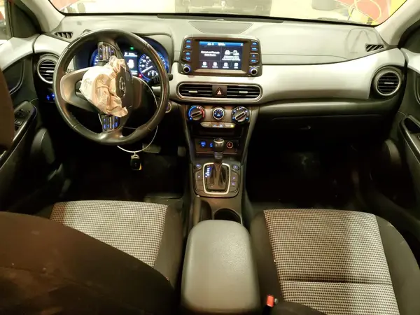 KM8K6CAA0MU746622 2021 HYUNDAI KONA - Image 8