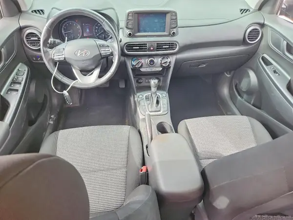 KM8K6CAA1JU084920 2018 HYUNDAI KONA - Image 8