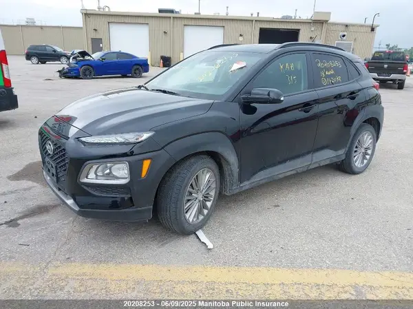 KM8K6CAA1JU142038 2018 HYUNDAI KONA - Image 2