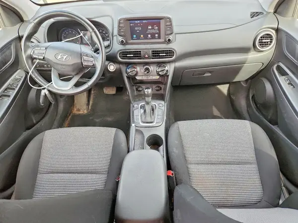 KM8K6CAA2JU075501 2018 HYUNDAI KONA - Image 8