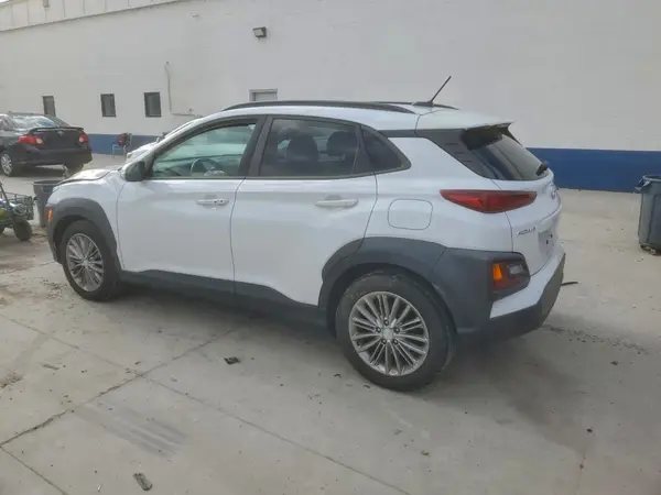 KM8K6CAA2JU084215 2018 HYUNDAI KONA - Image 2