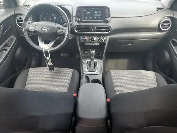 KM8K6CAA2JU108903 2018 HYUNDAI KONA - Image 8