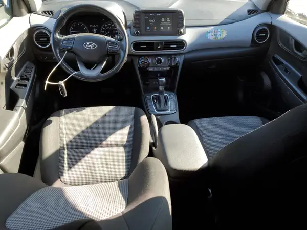 KM8K6CAA3JU085602 2018 HYUNDAI KONA - Image 8
