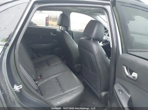 KM8K6CAA3JU138766 2018 HYUNDAI KONA - Image 8