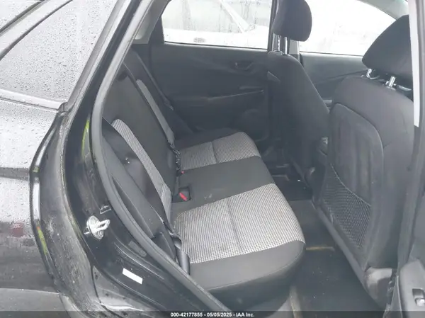 KM8K6CAA3MU682348 2021 HYUNDAI KONA - Image 8
