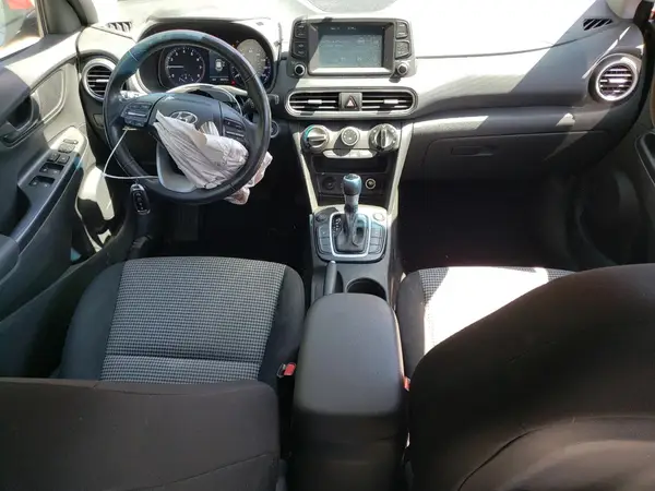 KM8K6CAA3MU720628 2021 HYUNDAI KONA - Image 8