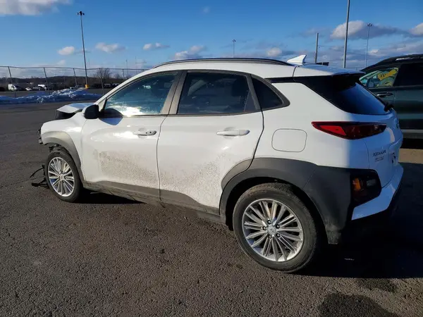 KM8K6CAA3MU735064 2021 HYUNDAI KONA - Image 2