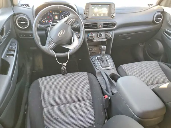KM8K6CAA3MU735064 2021 HYUNDAI KONA - Image 8