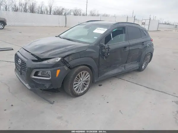KM8K6CAA3MU739809 2021 HYUNDAI KONA - Image 2
