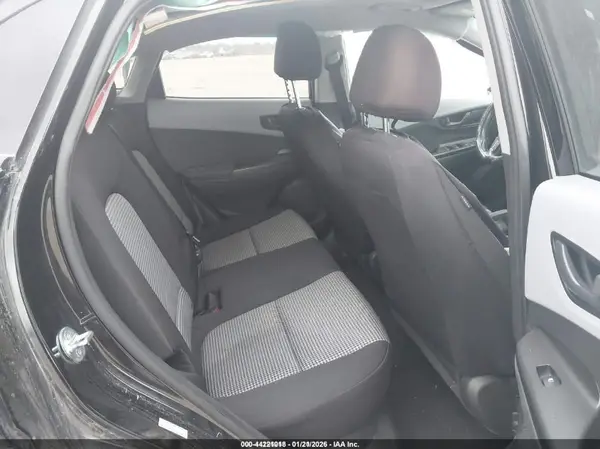 KM8K6CAA3MU739809 2021 HYUNDAI KONA - Image 8