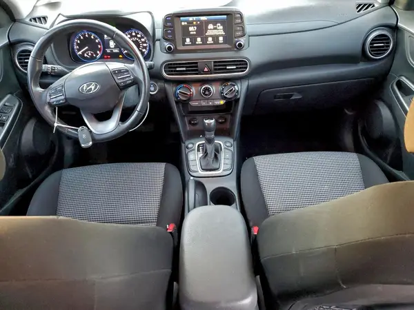 KM8K6CAA4JU077654 2018 HYUNDAI KONA - Image 8