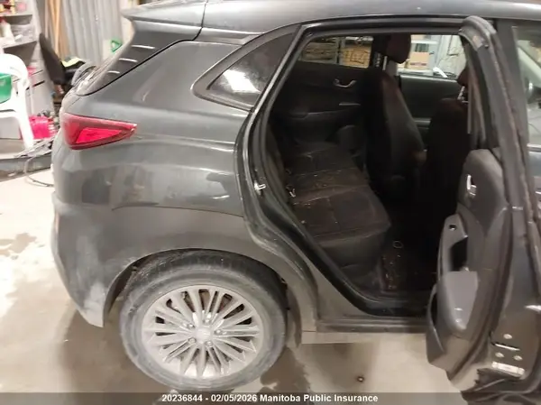 KM8K6CAA4JU138744 2018 HYUNDAI KONA - Image 8