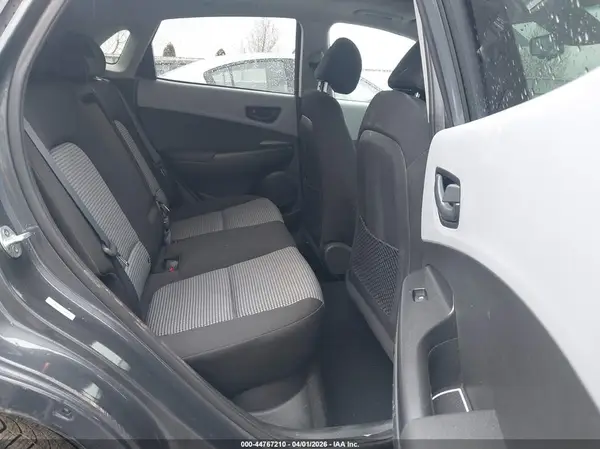 KM8K6CAA5KU322558 2019 HYUNDAI KONA - Image 8