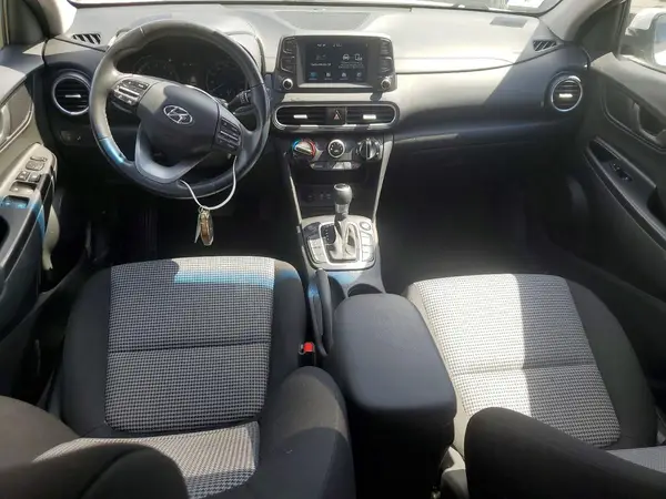KM8K6CAA5MU725295 2021 HYUNDAI KONA - Image 8