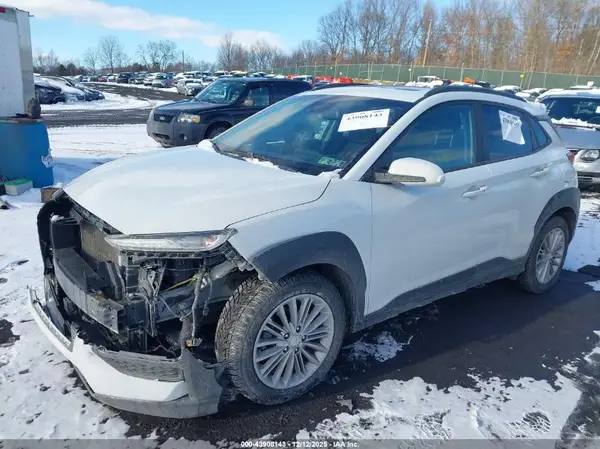KM8K6CAA6JU085139 2018 HYUNDAI KONA - Image 2