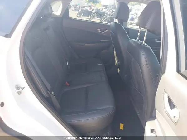KM8K6CAA6JU118639 2018 HYUNDAI KONA - Image 8