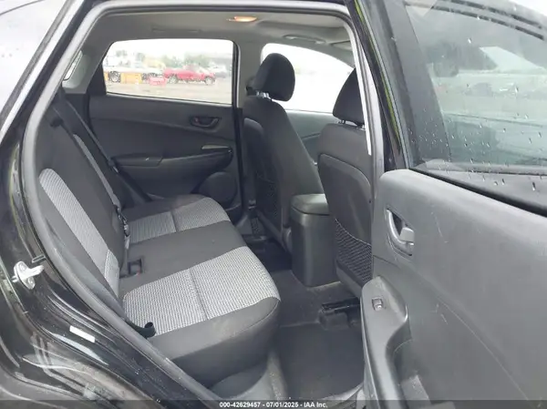 KM8K6CAA6MU619051 2021 HYUNDAI KONA - Image 8