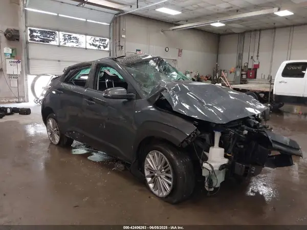 KM8K6CAA6MU681422 2021 HYUNDAI KONA - Image 1
