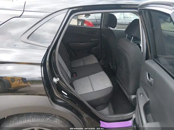 KM8K6CAA6MU739674 2021 HYUNDAI KONA - Image 8