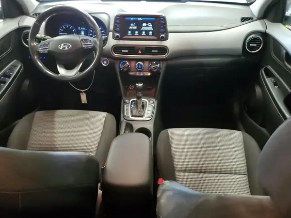 KM8K6CAA7JU082413 2018 HYUNDAI KONA - Image 8