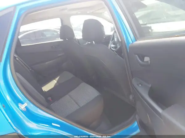 KM8K6CAA7JU085070 2018 HYUNDAI KONA - Image 8