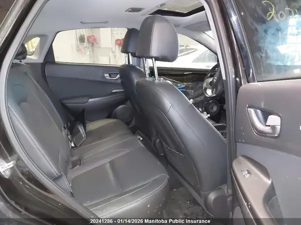 KM8K6CAA7JU119198 2018 HYUNDAI KONA - Image 8