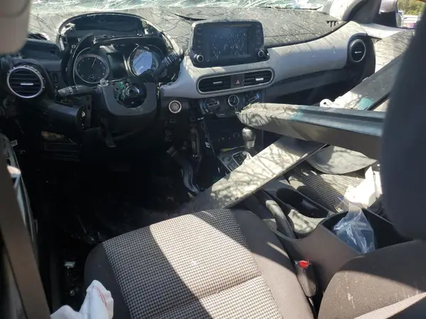 KM8K6CAA7LU528935 2020 HYUNDAI KONA - Image 8