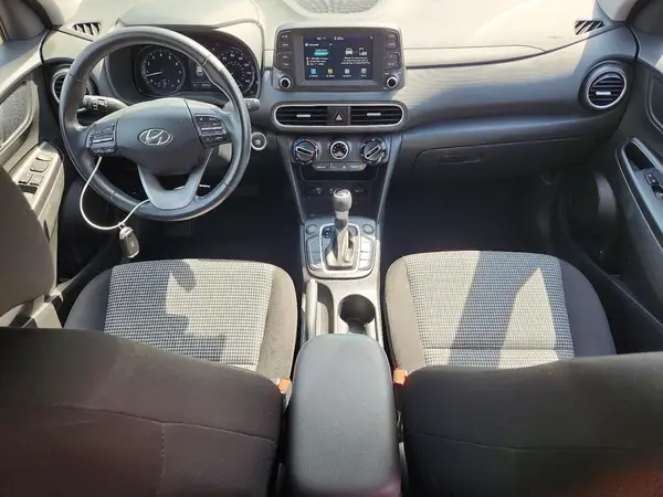 KM8K6CAA7LU555228 2020 HYUNDAI KONA - Image 8
