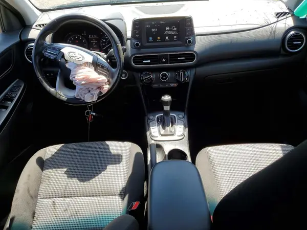 KM8K6CAA7MU619012 2021 HYUNDAI KONA - Image 8
