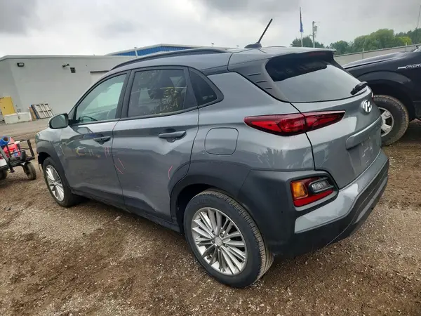 KM8K6CAA7MU635999 2021 HYUNDAI KONA - Image 2