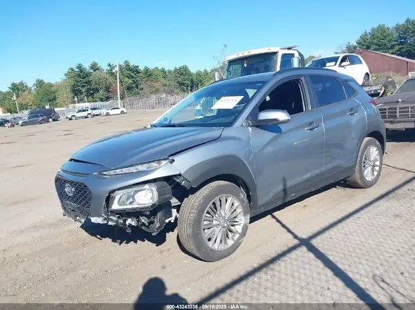 KM8K6CAA7MU719398 2021 HYUNDAI KONA - Image 2