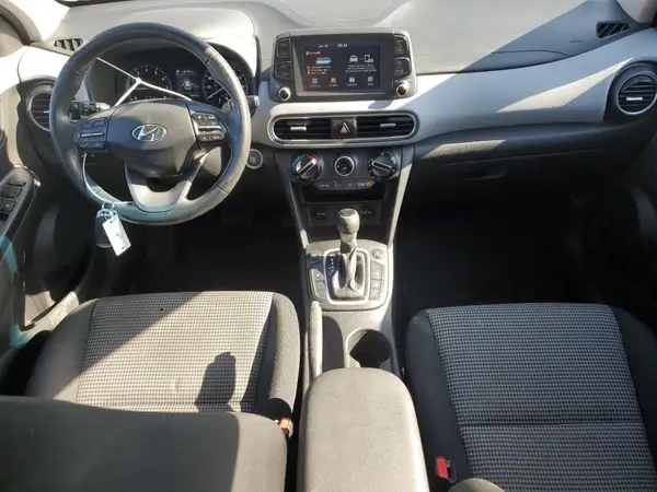 KM8K6CAA8JU084932 2018 HYUNDAI KONA - Image 8