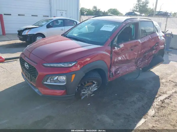 KM8K6CAA8JU086910 2018 HYUNDAI KONA - Image 2