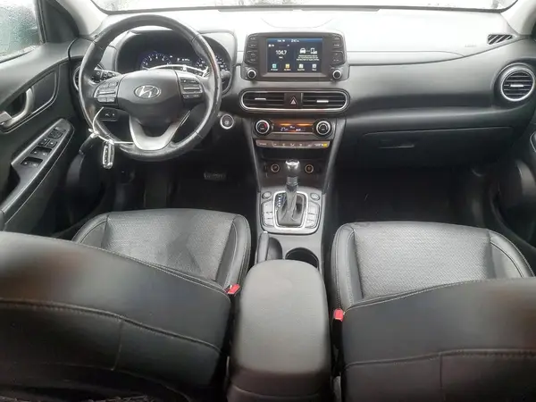 KM8K6CAA8JU142098 2018 HYUNDAI KONA - Image 8