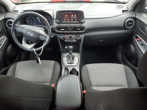 KM8K6CAA8JU180088 2018 HYUNDAI KONA - Image 8