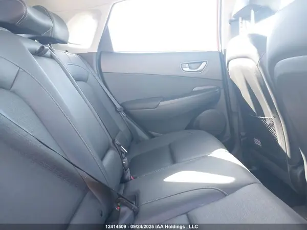 KM8K6CAA8KU335952 2019 HYUNDAI KONA - Image 8