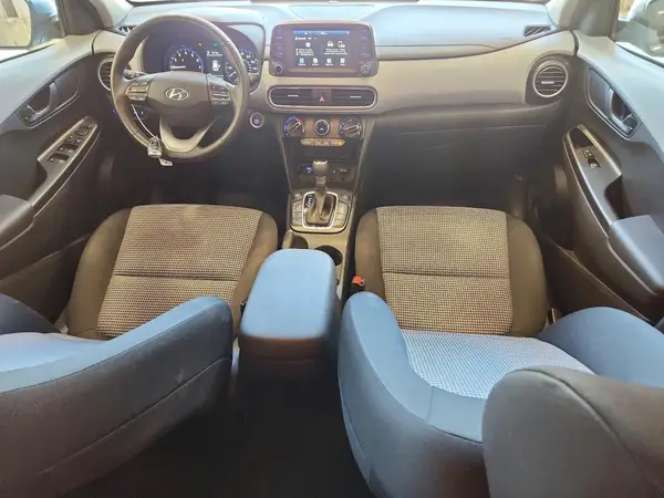 KM8K6CAA8MU601117 2021 HYUNDAI KONA - Image 8