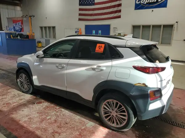 KM8K6CAA8MU745606 2021 HYUNDAI KONA - Image 2