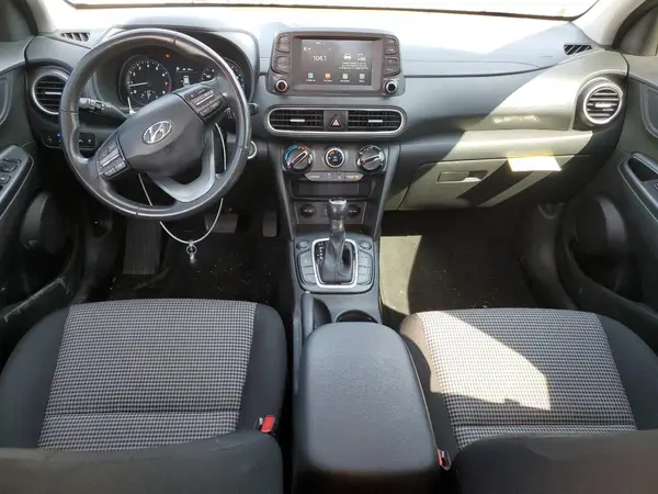 KM8K6CAA9JU085412 2018 HYUNDAI KONA - Image 8