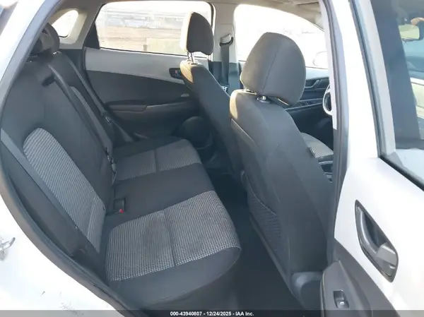 KM8K6CAA9KU350802 2019 HYUNDAI KONA - Image 8