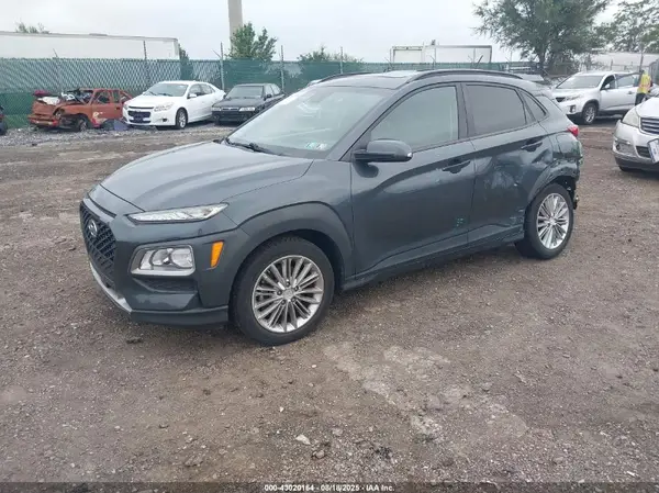 KM8K6CAAXJU082423 2018 HYUNDAI KONA - Image 2