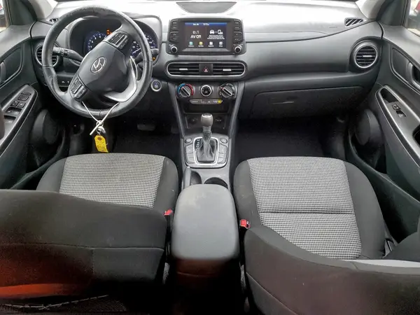 KM8K6CAAXKU323303 2019 HYUNDAI KONA - Image 8