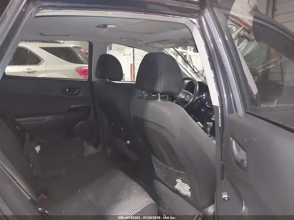 KM8K6CAAXKU358004 2019 HYUNDAI KONA - Image 8