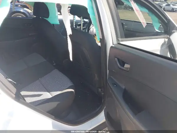 KM8K6CAAXMU675641 2021 HYUNDAI KONA - Image 8
