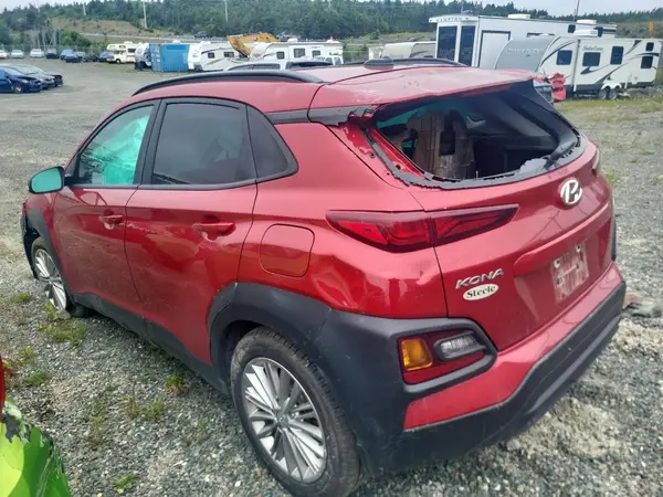 KM8K6CAAXMU715796 2021 HYUNDAI KONA - Image 2