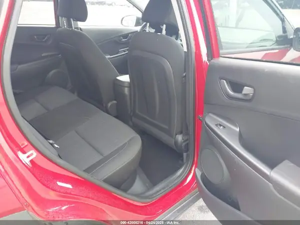 KM8K6CAB0NU761776 2022 HYUNDAI KONA - Image 8