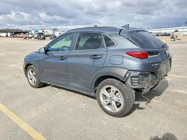 KM8K6CAB0NU782563 2022 HYUNDAI KONA - Image 2
