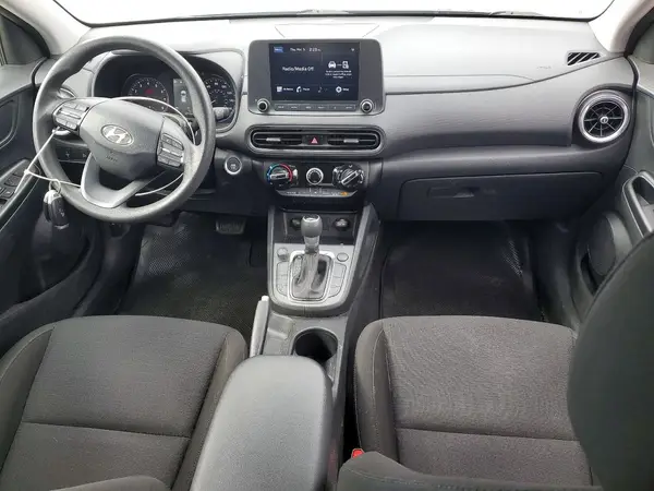 KM8K6CAB0NU782563 2022 HYUNDAI KONA - Image 8