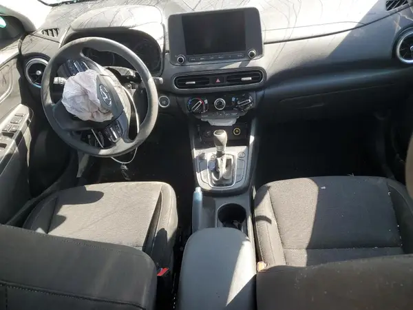KM8K6CAB0NU808143 2022 HYUNDAI KONA - Image 8
