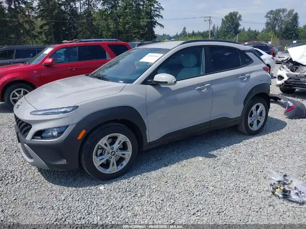 KM8K6CAB0NU872571 2022 HYUNDAI KONA - Image 2